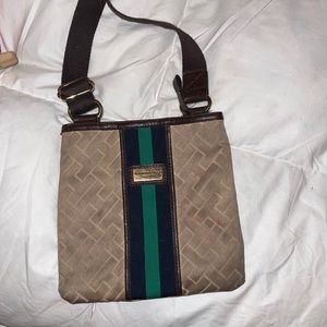 Tommy Hiilfiger crossbody